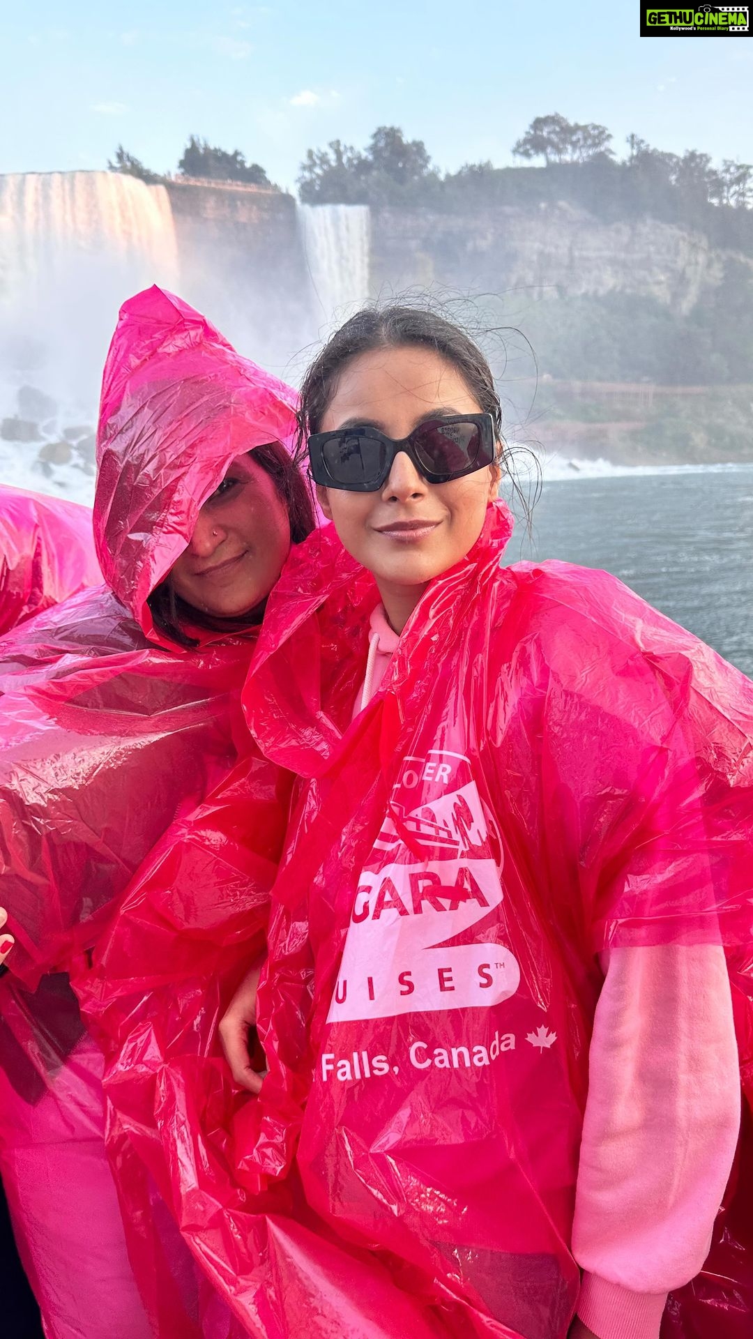 Shehnaaz Kaur Gill Instagram - 🫶🏻🫶🏻🫶🏻 Niagara Falls, Ontario Canada