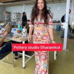 Shenaz Treasurywala Instagram - Would you move if you could? Are you someone who prefers a small town vibe to a big city? Even though I’ve always lived in big cities, I feel I would like to live for a while in a small place like this with a good community and peaceful vibe. This Dharamkot Studio seems to be the reason many young people have moved. What do you think? Is this lifestyle for you? Or are you one who needs the hustle of city life? Let’s discuss in the comments section. Dharamkot, Meclodganj