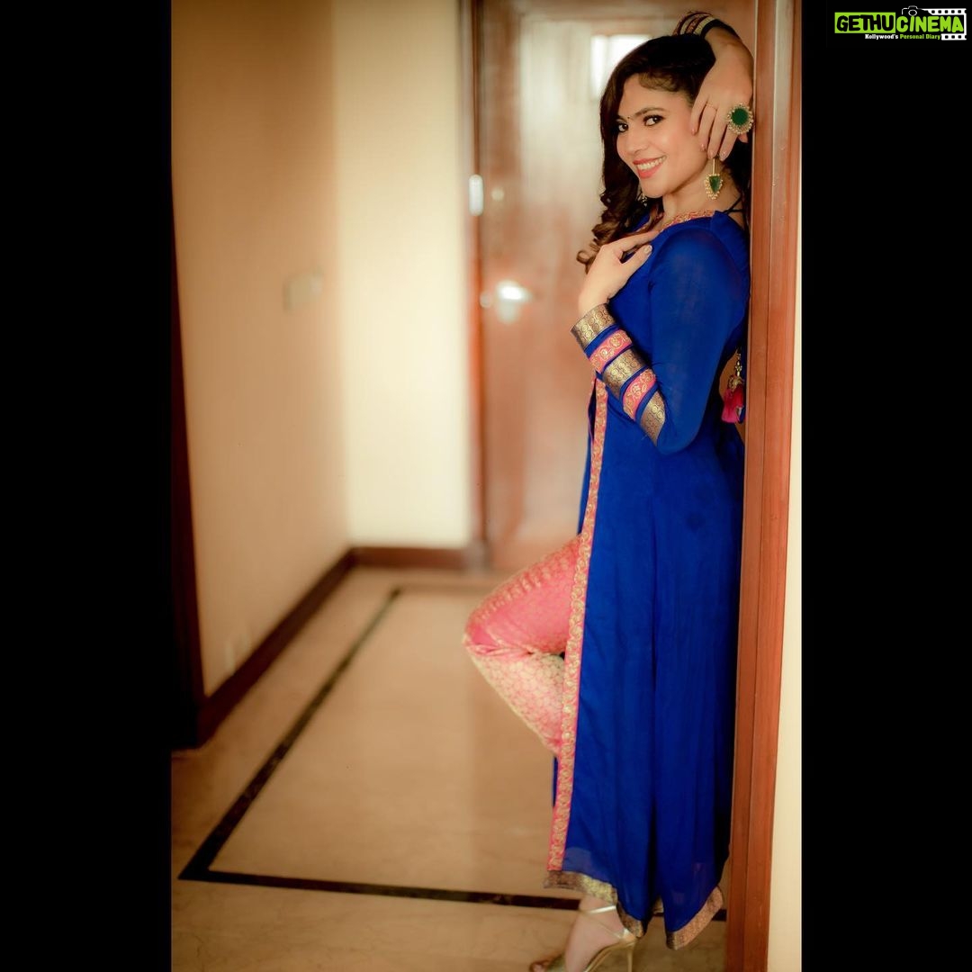 Sherin Instagram - ππ Artist Sherinshringar Latest Photoshoot Costumes - @labelswarupa Photography - @camerasenthil Makeup - @jiyamakeupartistry Hair - @mani_stylist_ organised by @rrajeshananda #cwc #cookuwithcomali #cookwithcomali #cwc4 #sherin #fashion
