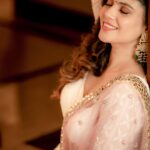 Sherin Instagram – I love this song, this salwar and the whole vibe. 
Costume – @labelswarupa 
Makeup – @jiyamakeupartistry 
Hair – @mani_stylist_ 
#love #sherin #cookuwithcomali #cookwithcomali #cooking #vijaytv #ethnicwear #salwarsuits #white #fashion