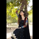 Sherin Instagram - 🖤🖤 Designer - @labelswarupa Makeup and hair - @kaviyaartistry_off Photographer - @crackjackphotography Jewellery - @original_narayanapearls #sherin #love #salwar #ethnicwear #cookwithcomali #cookuwithcomali #cwc4 #cookwithcomali4 #vijaytv