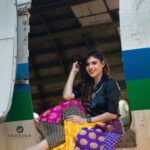 Sherin Instagram – There were, in fact, snakes on this plane 😓

Photographer – @crackjackphotography 
Costumes – @labelswarupa 
Makeup – @jiyamakeupartistry 
Hair – @mani_stylist_ 
Jewellery – @rajianand 
#sherin #cookwithcomali #cookuwithcomali #vijaytv #fashion #styling #travel #love #cooking EVP Film City