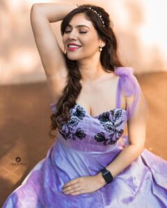 Sherin Instagram - What is your dream vacation? Who would you go there with? 
I am itching to get on a flight and explore the world, the travel bug in me is gnawing at me and I cannot wait to pack my bags and just go. Do you ever feel this way? 

Costume - @labelswarupa 
Makeup - @jiyamakeupartistry 
Hair - @purpleplusnagu 
Photographer- @crackjackphotography 
#sherin #cookwithcomali #cwc #cookuwithcomali #fashion #love #vijaytelevision #randomthoughts #morningmusings