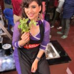 Sherin Instagram - Pudina is the new roses 😛 #sherin #cwc #cookwithcomali #cookuwithcomali #vijaytv