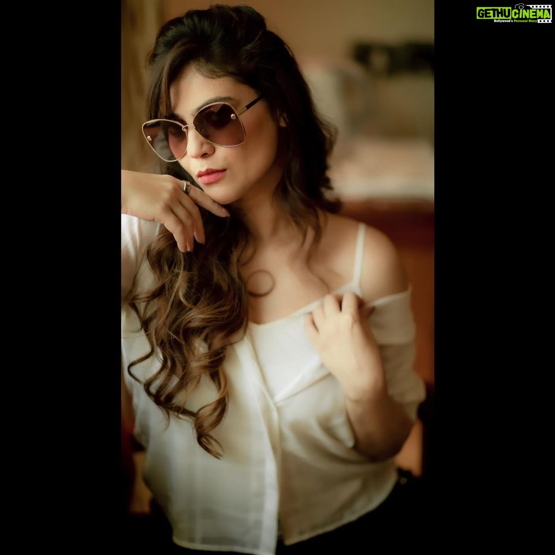 Sherin Instagram - The many faces of Sherin ❤️ Styling - @labelswarupa Makeup - @jiyamakeupartistry Hair - @mani_stylist_ Organised by - @rrajeshananda Photographer- @camerasenthil #sherin #cwc4 #cookwithcomali #cookuwithcomali #fashion #potraits #rightinthefeels