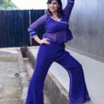 Sherin Instagram - Let’s disco 🕺 Designer- @labelswarupa Make up - @jiyamakeupartistry Hair - @purpleplusnagu Photographer - @crackjackphotography #sherin #cookuwithcomali #cookwithcomali #vijaytelevision #love #purple