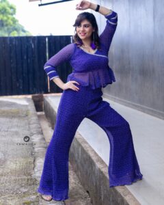 Sherin Instagram - Let’s disco 🕺 
Designer- @labelswarupa 
Make up - @jiyamakeupartistry 
Hair - @purpleplusnagu 
Photographer - @crackjackphotography 
#sherin #cookuwithcomali #cookwithcomali #vijaytelevision #love #purple