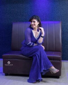 Sherin Instagram - Let’s disco 🕺 
Designer- @labelswarupa 
Make up - @jiyamakeupartistry 
Hair - @purpleplusnagu 
Photographer - @crackjackphotography 
#sherin #cookuwithcomali #cookwithcomali #vijaytelevision #love #purple