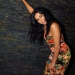 Shibani Dandekar Instagram - Wearing florals and waiting for spring 🌺 🌸 @imwearingzed @chantelfenech hair by @azima_toppo photos by @leroifoto ⭐️