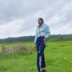 Shilpa Manjunath Instagram – freeze time and unveil the wonders of this breathtaking scenery😍
#capturingmoments
