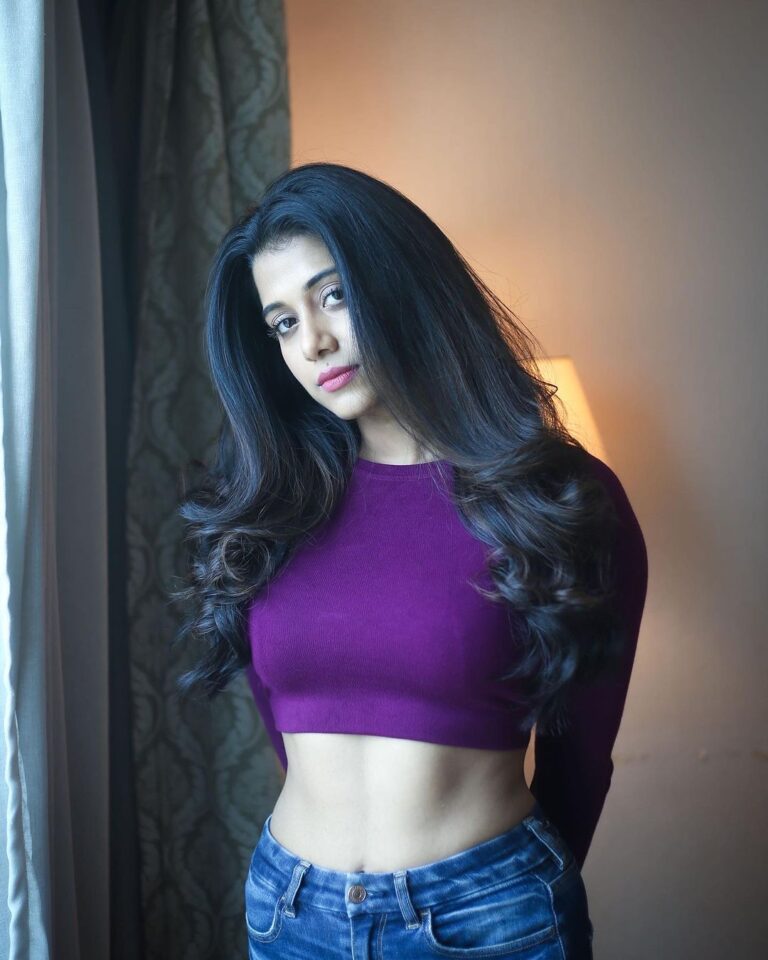 Shilpa Manjunath Instagram - 💜💜 📸 @you_and_i_studios 💄 @saranya_style_studio Hair @viji_makeover
