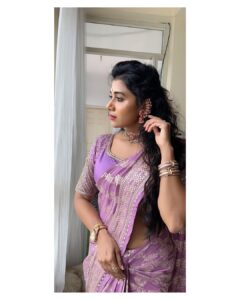 Shilpa Manjunath Instagram - Marking the auspicious occasion of Ganesh Chaturthi🙏🏻 with grace & charm.
Embracing the rich hues of elegance today, I'm draped in a stunning purple saree by @classy_renthouse @classy.designerhouse adorned with intricate hand embroidery on the blouse. Adding a touch of timeless allure, my choice of jewelry is none other than the exquisite Jadau Kundan pieces by @thespatika reflecting the grandeur of tradition and style. 💜✨ #EleganceInPurple #HandcraftedBeauty #JadauKundanGlam"
