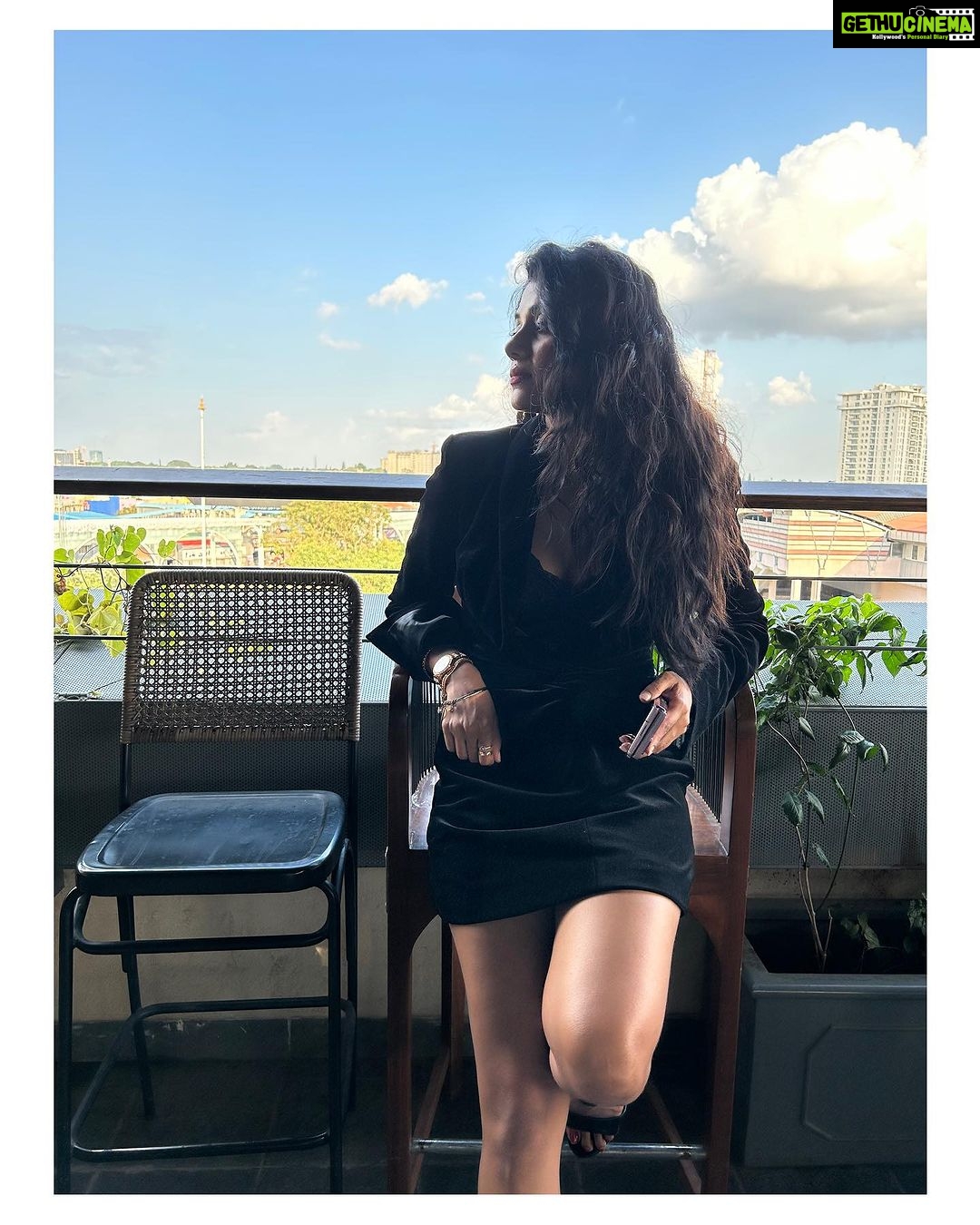 Shilpa Manjunath Instagram - When the leg day has gone right 💪🖤🖤🤗🤗