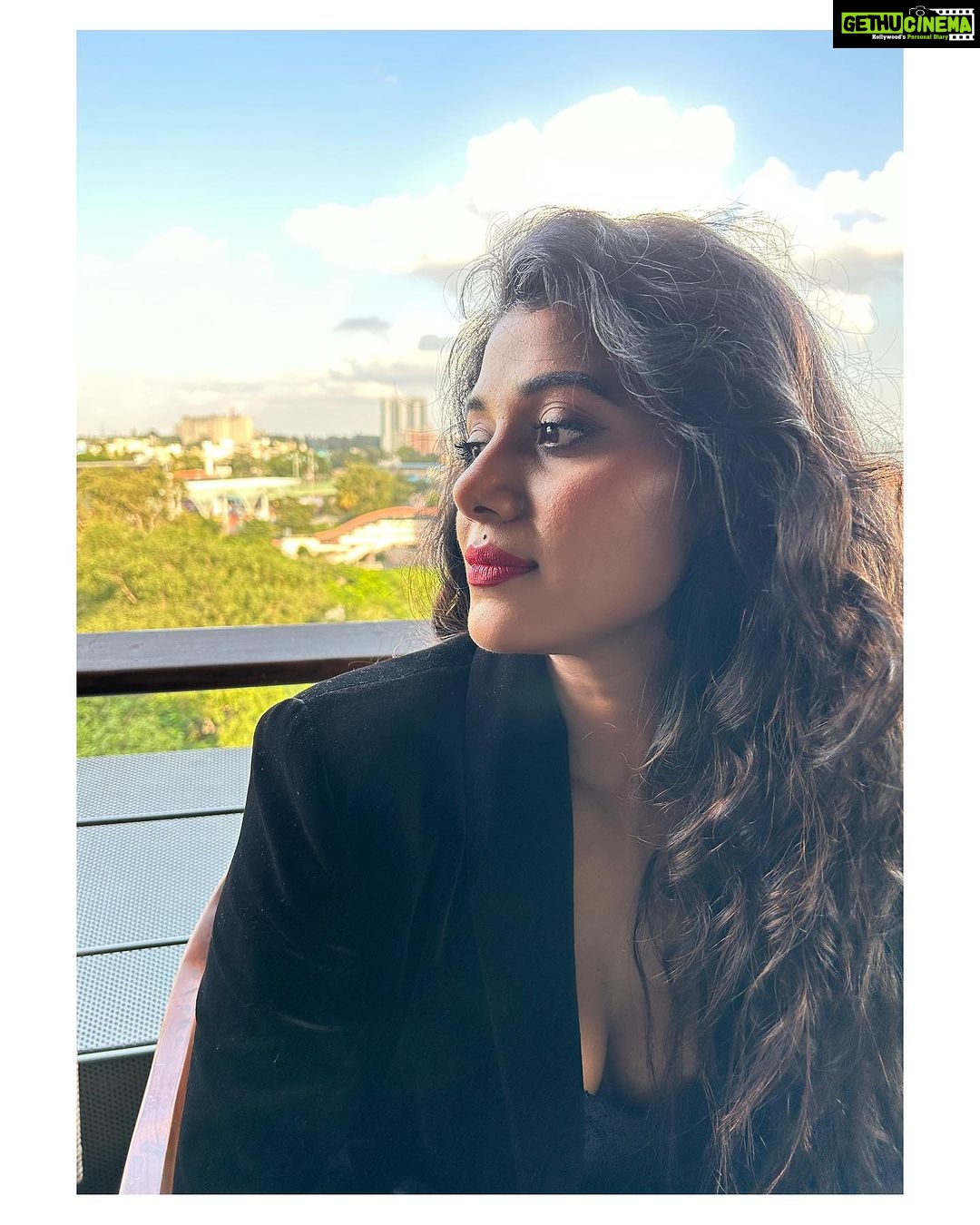 Shilpa Manjunath Instagram - When the leg day has gone right 💪🖤🖤🤗🤗