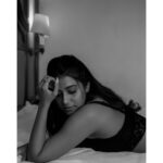 Shilpa Manjunath Instagram - Swipe right👉 📸@you_and_i_studios 💄@saranyamakeoverartistry hair @viji_makeover @riyacast