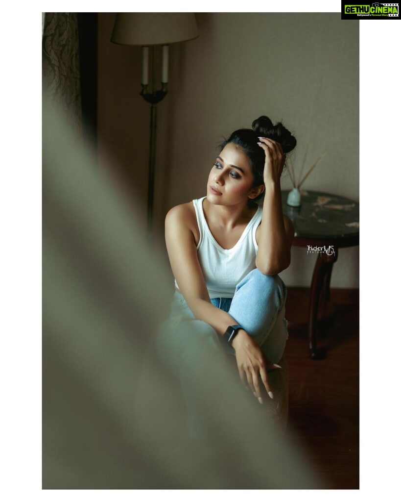 Shilpa Manjunath Instagram - 🖤🖤🖤 Production : @mani_aka_mak @karthikrengaraj @makmediaandentertainment Mua : @teddy_palette Shot by @thivakar.photo Hair : @sujitha_mua