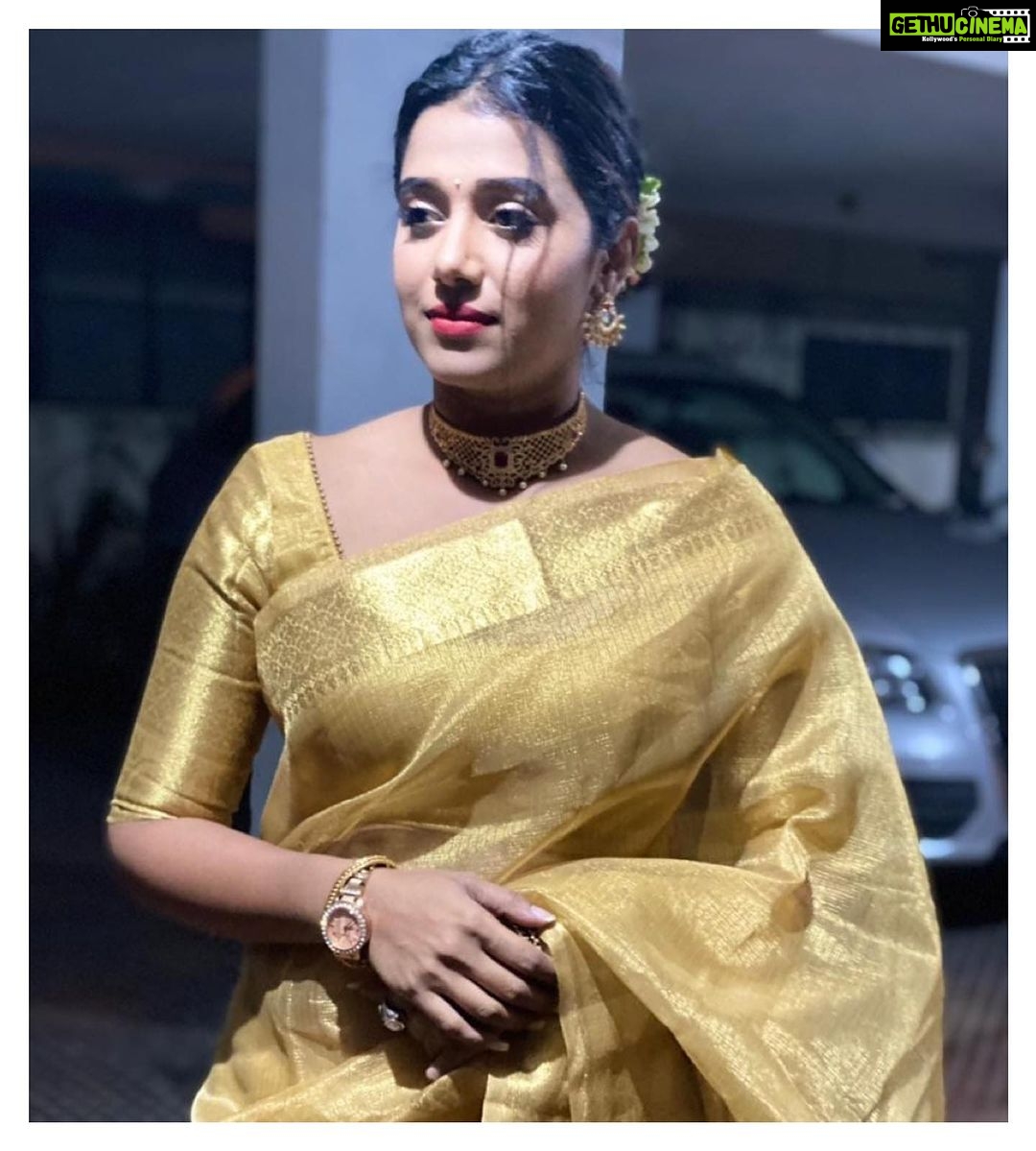 Shilpa Manjunath Instagram - "ഓണത്തിന് നിറഞ്ഞ ആനന്ദം, സമൃദ്ധിയും സമൃദ്ധിയുമായ ഹൃദയം നിറയ്ക്കട്ടെ! നിന്നെ ഒരു മികച്ച ഓണാശംസകള്! 🌼🌾🌈 #ഓണാശംസകള് #കാലാവസാരം" . "May the colors and joy of Onam fill your heart with happiness and prosperity! Wishing you a wonderful and vibrant Onam celebration! 🌼🌾🌈 #HappyOnam #FestivalOfColors"