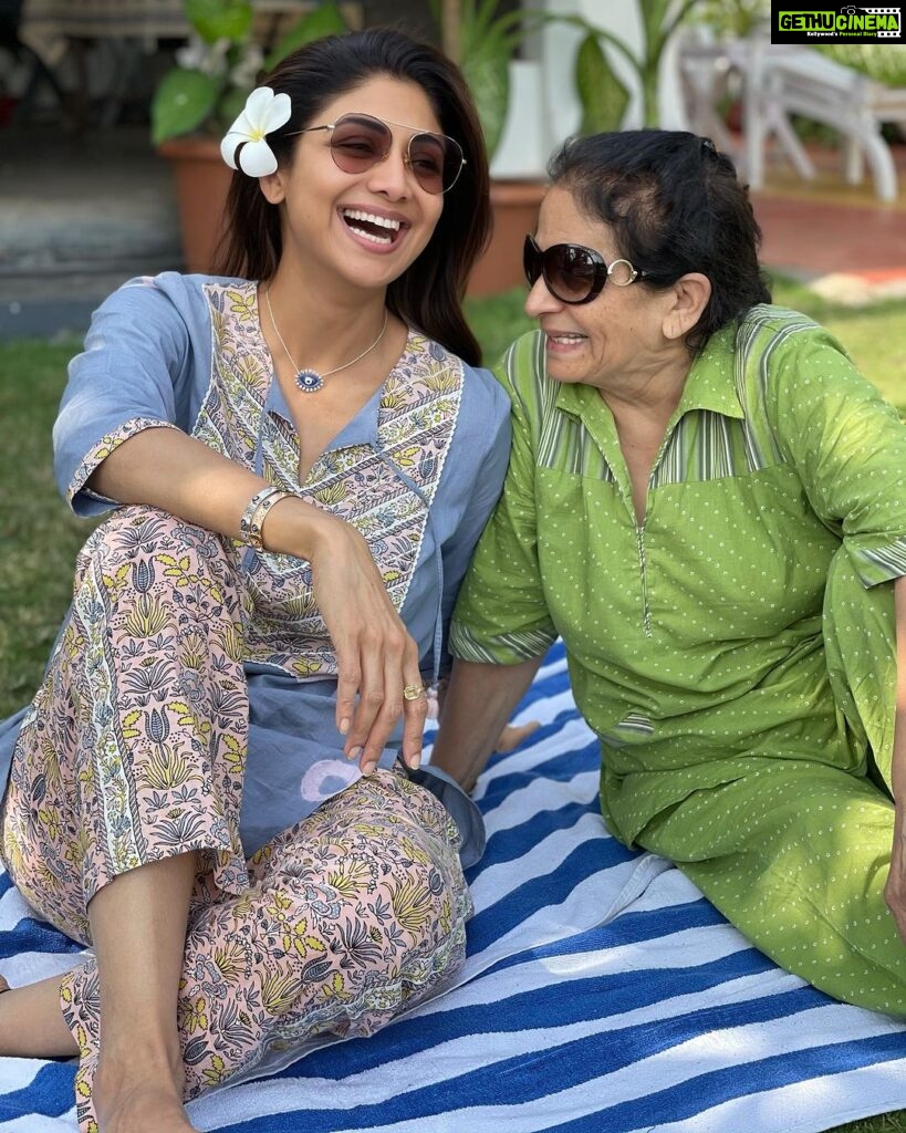 Shilpa Shetty Instagram - Happiest Birthday, Mom! 😘😘 I really did get lucky, because you are every daughter-in-law’s dream come true. Thank you for always being there for me and being an amazing mom & friend to me. Loadsssss of loveeeee❤️😘💝🧿🤗 #Mom #blessed #gratitude #family #love