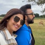 Shilpa Shetty Instagram - Gifting you a mirror this birthday, so you can see what I see… someone funny, kind, considerate, and loving! A beautiful soul that’s perfect for me ♥️🧿 Happpppyyyyyyy birthdaaaayyyy, my Cookie!😘♥️🧿🌈🥳 Stay protected, happy, and blessed ♥️🧿♥️ #husbandlove #BirthdayBoy #blessed #grateful #family #love