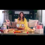 Shilpa Shetty Instagram – To the incredible journey together, filled with sweet & tangy moments!🔥✨
Embracing the vibrant festivities with a dash of spice and everything nice! 🎉✨🌶
Get ready to spice up your life in the most enchanting way possible. 🌶🎪 

@zofffoods 

#ad #BaakiSabOffOnlyZoff #ZoffFoods #IndianSpices #Masala #festivals #festivalseason