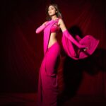 Shilpa Shetty Instagram - Think 𝓹𝓲𝓷𝓴 💖 #Sukhee #IndiasGotTalent #IGT #LookOfTheDay #DontWorryBeSukhee #SukheePromotions #ootd