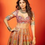 Shilpa Shetty Instagram - Caption this 😉♥️ #IndiasGotTalent #IGT #LookOfTheDay #ootd #grateful #blessed