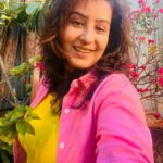 Shilpa Shinde Instagram - Socha tha aaj barish tezi se hogi toh bhigte hue pics apne fans ke liye share karungi, lekin baarish toh chakma dekar bhaag gayi😐 #ShilpaShinde #sunday #sundayvibes #funtimes #nofilter #rainyday #monsoon #sundayfunday #goodevening #picoftheday #shilpians #fashion #enjoying