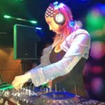 Shilpi Sharma Instagram - This is Magic 😍🎧 . . . . #dj #djshilpisharma
