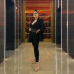 Shilpi Sharma Instagram - Outfit: perfect. Attitude: worth it. . . #attitude #photo #randomclick #shilpisharma #djshilpisharma