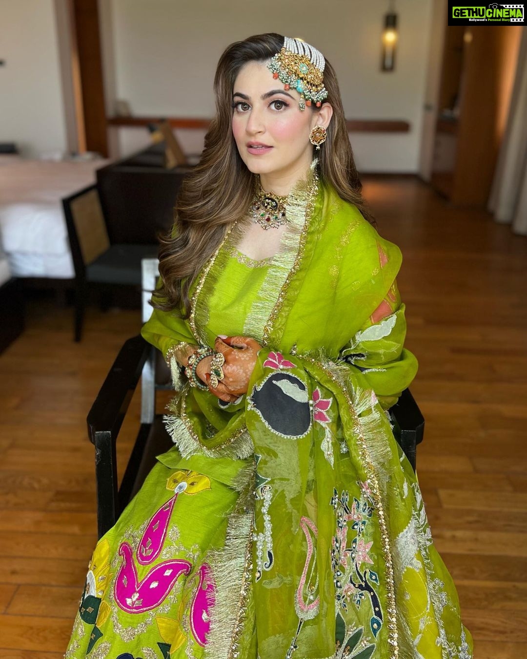 Shivaleeka Oberoi Instagram - Eid Mubarak 🌙 Reel ➡️ real 😌✨