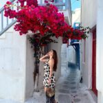 Shivaleeka Oberoi Instagram – Heeey Mykonos! 🇬🇷
Greece-y hair, don’t care! 😌🌊☀️ Mykonos, Greece