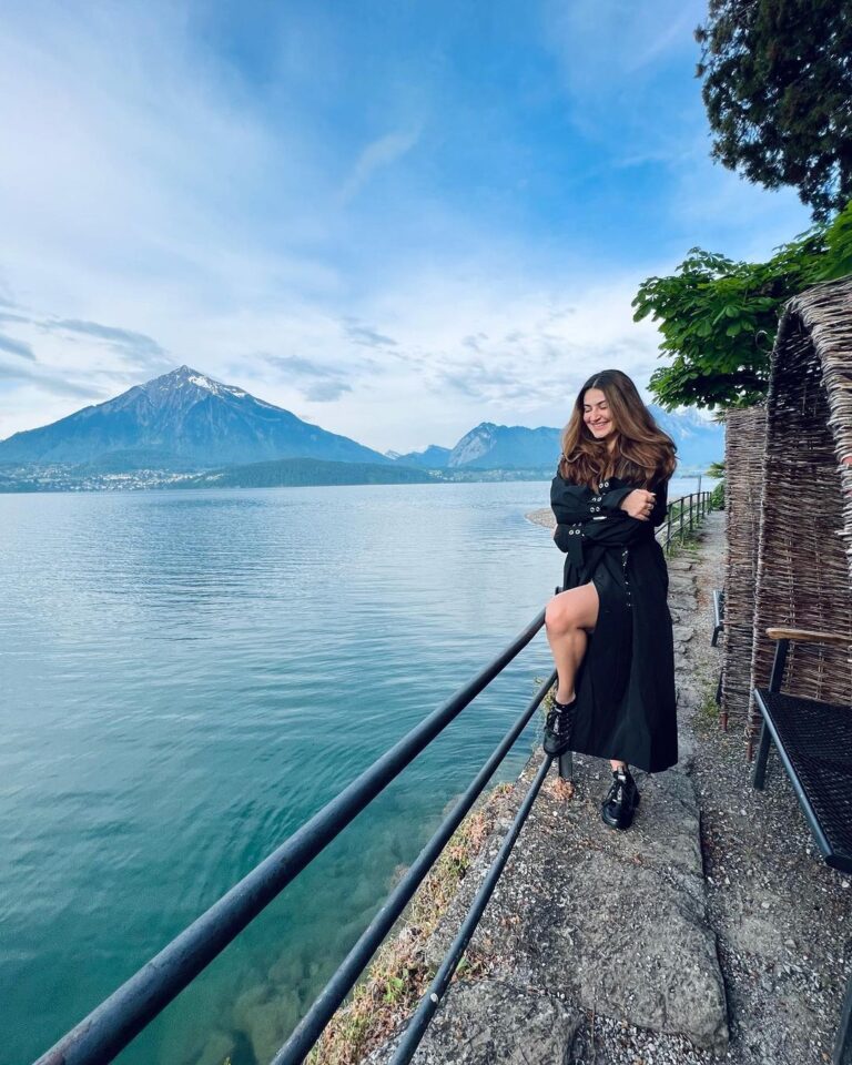 Shivaleeka Oberoi Instagram - Swiss state of mind!🇨🇭✨ #switzerland #europetravel #beautifuldestinations #interlaken #lakethun #swissalps #eurotrip Interlaken, Switzerland