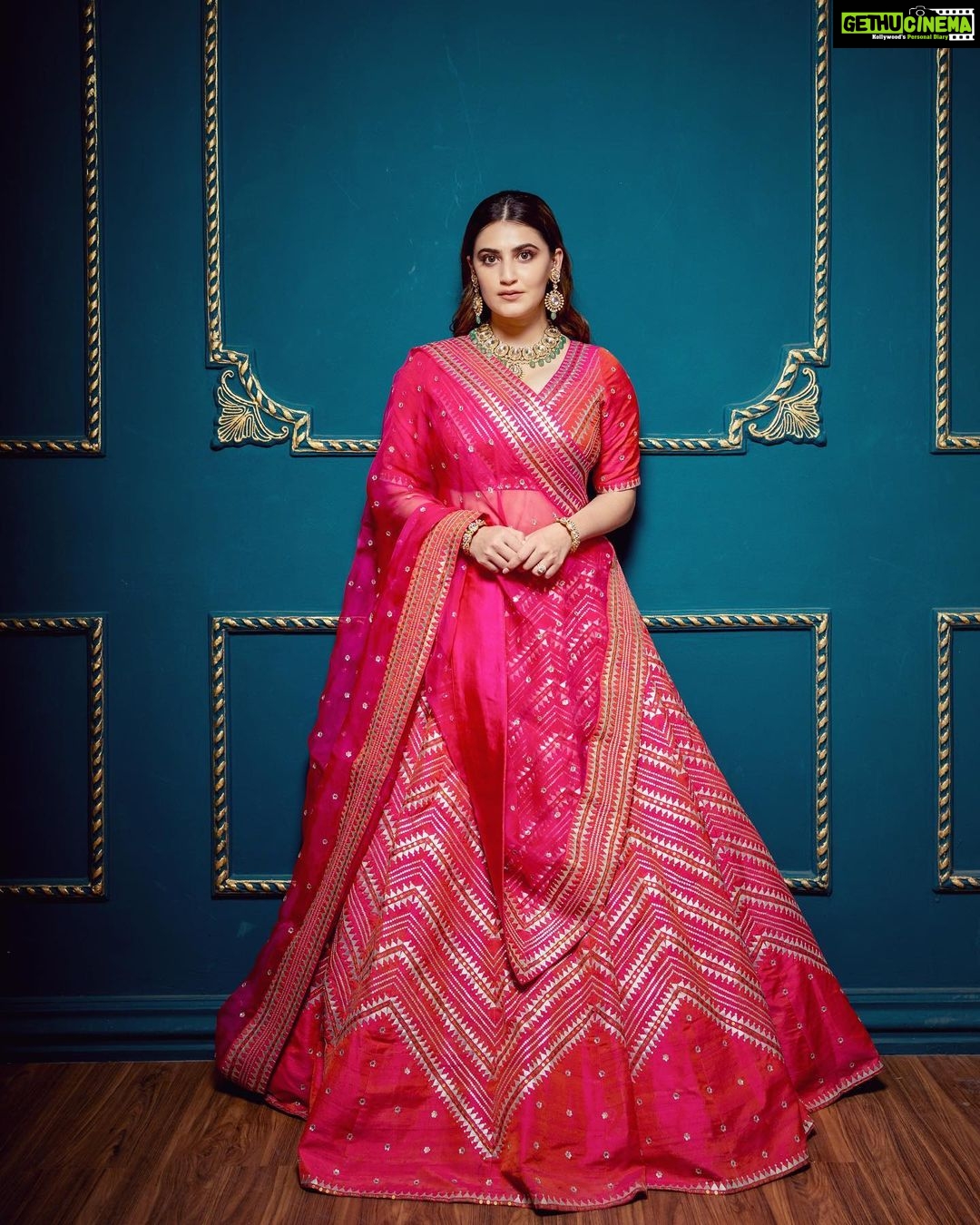 Shivaleeka Oberoi Instagram - Desi Barbie 💘😛