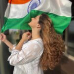 Shivaleeka Oberoi Instagram - सारे जहाँ से अच्छा 🧡🤍💚 Jai Hind! 🇮🇳 #HappyIndependenceDay 🕊️