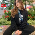 Shivaleeka Oberoi Instagram - Travel tip : Steal his sweatshirts! 😉✈️🌎 Thaaankss @abhishekpathakk 🤪