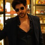Shivin Narang Instagram - Hello Siri ! Photo dump please . . #shivin #shivinnarang #photodump @retouchbyhim @clickwitharjun