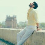Shivin Narang Instagram - Aadat 🎵♥️ . . #shivin #shivinnarang #myalltimefavorite #aadat #atifaslam #feelingandreeling