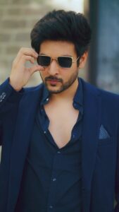 Shivin Narang Instagram - Seeing Success through My Glasses 🩶 . . . #shivin #shivinnarang #meninsuits #stillrollin #slaying
