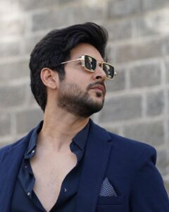 Shivin Narang Instagram - Hello Siri !
Photo dump please
.
.
#shivin #shivinnarang #photodump 
@retouchbyhim @clickwitharjun