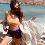 Shonali Nagrani Instagram – Craving colour ?
#tinos #greece #beach #swim #swimwear #cliff #greekisland #islandlife🌴 @tinostoday @tinos_island_official