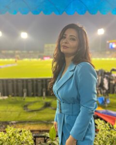 Shonali Nagrani Instagram - Shonali in Mohali :) #CHANDIGARH
Styled by : @shayal
#sherepunjabT20 #chandigarh #t20cricket #host #presenter #pca #cricket #livecricket #stars-ports