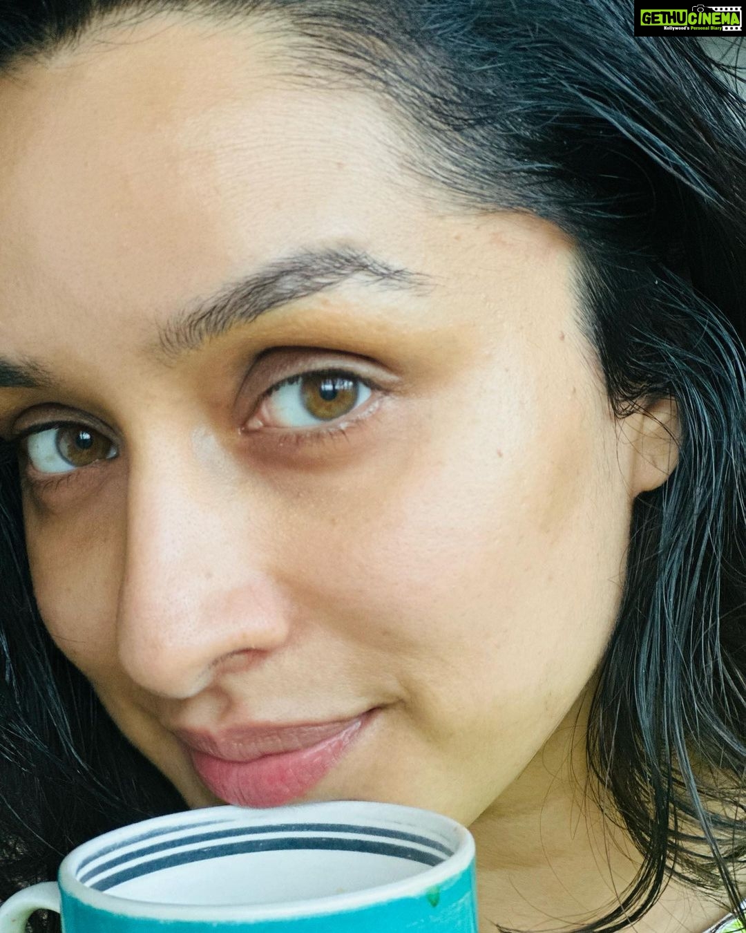 Shraddha Kapoor Instagram - Chai, Champi, Chill 🦦