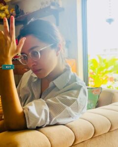 Shraddha Kapoor Instagram - Aaj sacche dost udhaari maaf karenge??? 💁🏻‍♀️💸