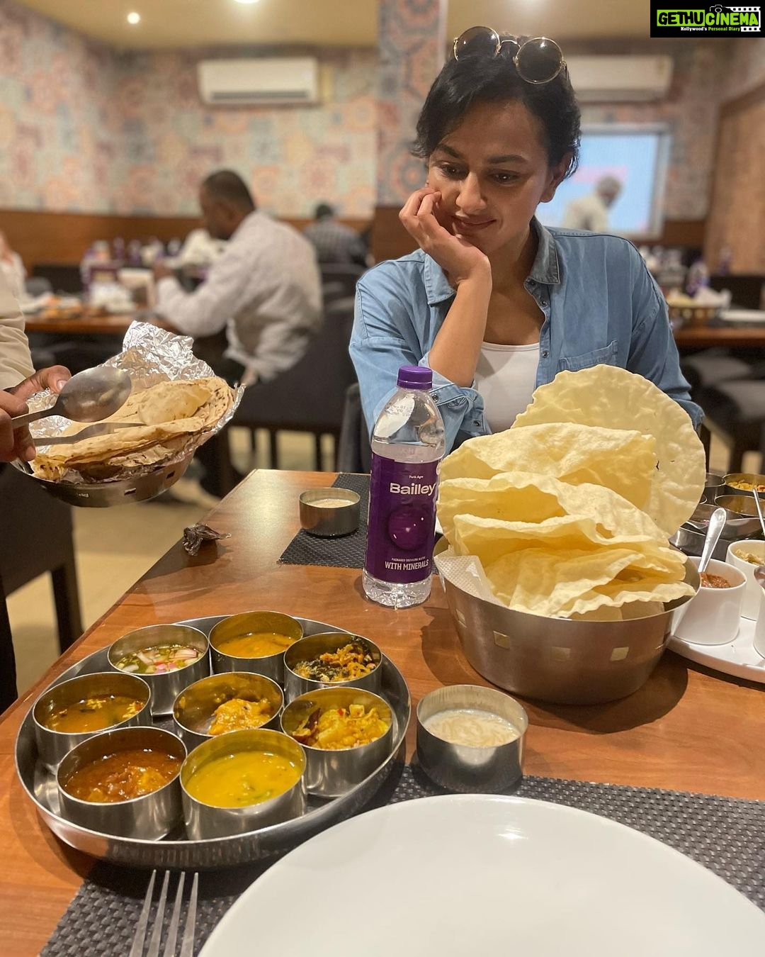 Shraddha Srinath Instagram - April dookie 1. Melukote, outside the famous puliyogare place. 2. Nanjangud. I just like this pic. We were at Mysore for the long weekend in April. It was supposed to be a chill weekend. But we ended up visiting 3 temples no less. Very chill π 3. Post audition gleeee 4. Good hair day 5. Golden hour but more importantly I need a pedicure 6. πππ food glorious food 7. New sunscreen. 10/10 8. My Clark Kent disguise 9. Sunrise at Uppada 10. Context: I was at a party when my friends started discussing Imran Khan, the Indian actor. Now one of my friends says that his favourite film of imran is Gori Tere Pyar Mein, to which I quietly told everyone that Gori Tera Pyar Mein was the first film i ever acted in (uncredited, I think) (this was 2012-13. I was still in college but I would audition for ads and such) Anywayyy so next thing I know my friend has started playing the movie and has skipped to the good part ahahah and this was me prepping everyone for my blink and you'll miss it role (look at me saying "Imran" like we're first name basis friends). My part came and they all freaking erupted. Okay maybe I erupted first hehe. But their reaction was precious. Caveat - I kept saying old guy in the end - I meant old gentleman. Where's your manners Shraddha .