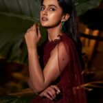 Shraddha Srinath Instagram – Goddess energy for 2023 

Photos @kalyanyasaswi 
Make up @makeupbysalonij 
Hair @kammarishivarajchary 
Styled by @rochelledsa @anishagandhi3 
Assisted by @_m.a.h.i._ @baharberii
Outfit @amitgt_officialpage 
Accessories @karishma.joolry
Managed by @vidhyaabreddy Hyderabad