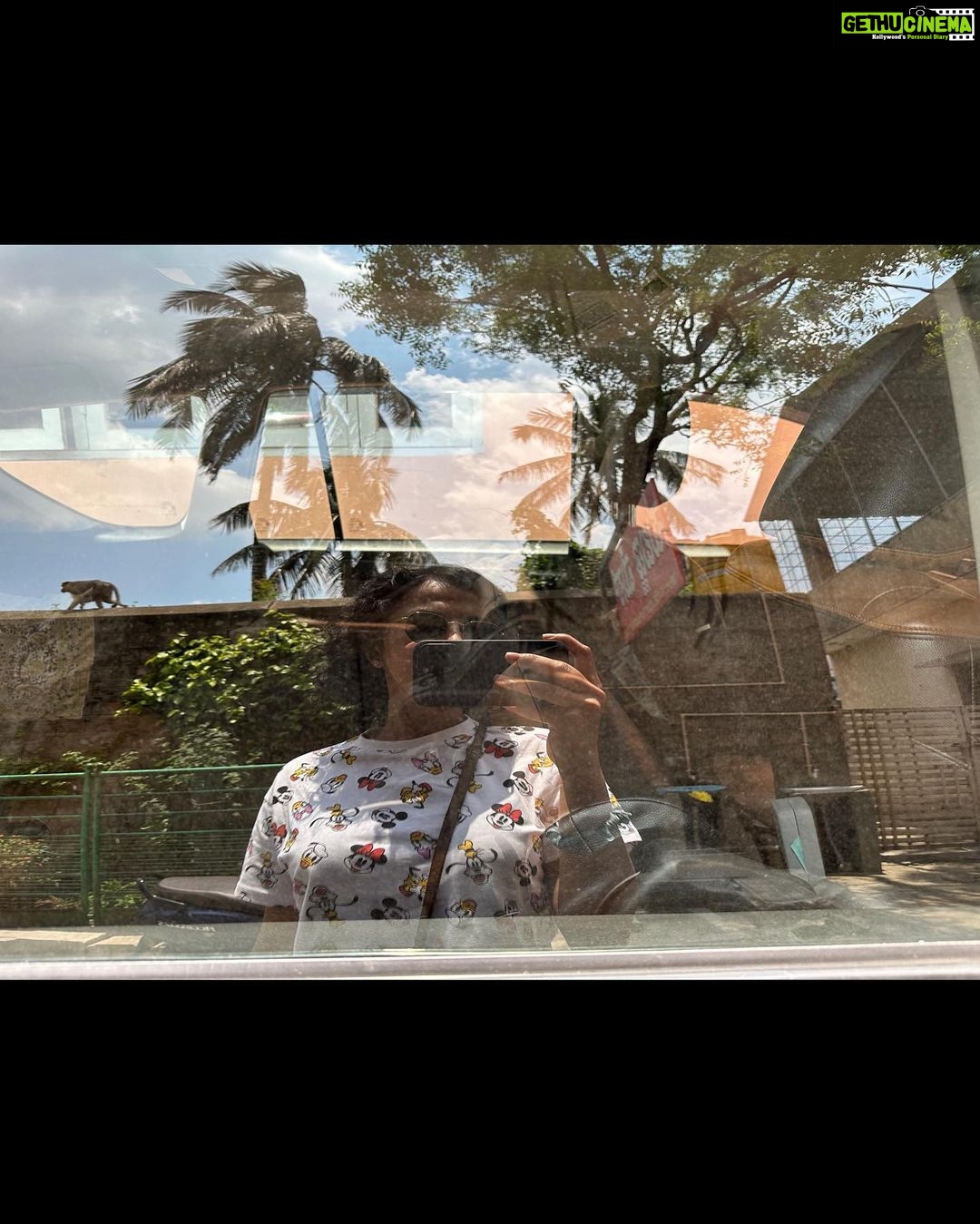 Shraddha Srinath Instagram - April dookie 1. Melukote, outside the famous puliyogare place. 2. Nanjangud. I just like this pic. We were at Mysore for the long weekend in April. It was supposed to be a chill weekend. But we ended up visiting 3 temples no less. Very chill 🙃 3. Post audition gleeee 4. Good hair day 5. Golden hour but more importantly I need a pedicure 6. 😘😘😘 food glorious food 7. New sunscreen. 10/10 8. My Clark Kent disguise 9. Sunrise at Uppada 10. Context: I was at a party when my friends started discussing Imran Khan, the Indian actor. Now one of my friends says that his favourite film of imran is Gori Tere Pyar Mein, to which I quietly told everyone that Gori Tera Pyar Mein was the first film i ever acted in (uncredited, I think) (this was 2012-13. I was still in college but I would audition for ads and such) Anywayyy so next thing I know my friend has started playing the movie and has skipped to the good part ahahah and this was me prepping everyone for my blink and you'll miss it role (look at me saying "Imran" like we're first name basis friends). My part came and they all freaking erupted. Okay maybe I erupted first hehe. But their reaction was precious. Caveat - I kept saying old guy in the end - I meant old gentleman. Where's your manners Shraddha .