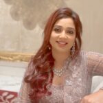 Shreya Ghoshal Instagram - Hum na rahe hum, tum kya mile ♥️ #tumkyamile fever is on😍 #rockyaurranikipremkahani Have you made your reel!!