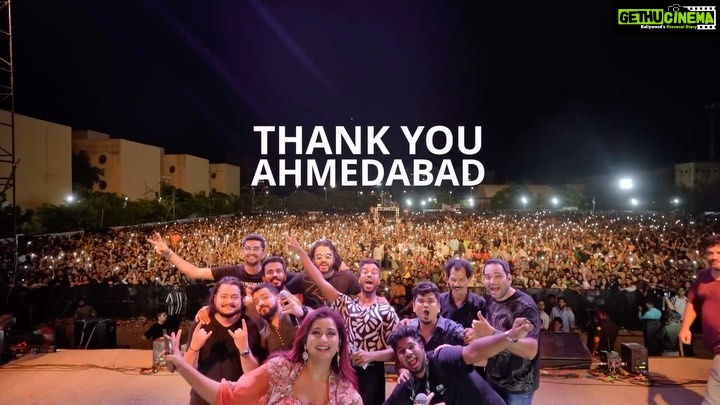 Shreya Ghoshal Instagram - Say with me #LimdiGaameGaadiMali .. Mad time in Ahmedabad performing at the amazing #BJBeats BJ Medical College. What a night!!