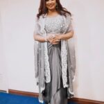 Shreya Ghoshal Instagram – Saat suron mein mohe sajaya.. 🎶

Outfit: @ushabagri_label
Jewellery: @azotiique
Stylist: @stylebysaachivj
Team: @styledbynikinagda @sanzimehta777