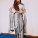 Shreya Ghoshal Instagram – Saat suron mein mohe sajaya.. 🎶

Outfit: @ushabagri_label
Jewellery: @azotiique
Stylist: @stylebysaachivj
Team: @styledbynikinagda @sanzimehta777